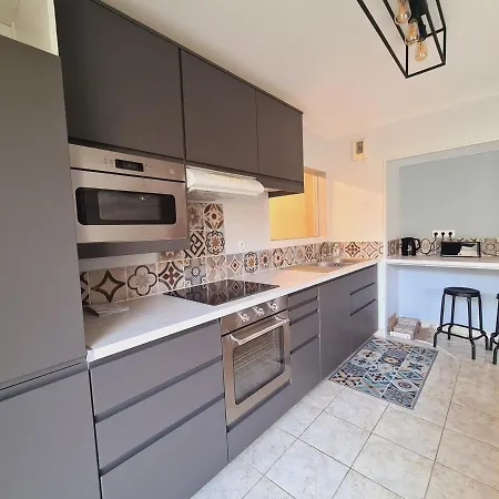 Spacieux, Centre Ville, 2 Chambres, Parking, Proche Toutes Commodites - Fr-1-485-122 Apartment Les Sables-d'Olonne